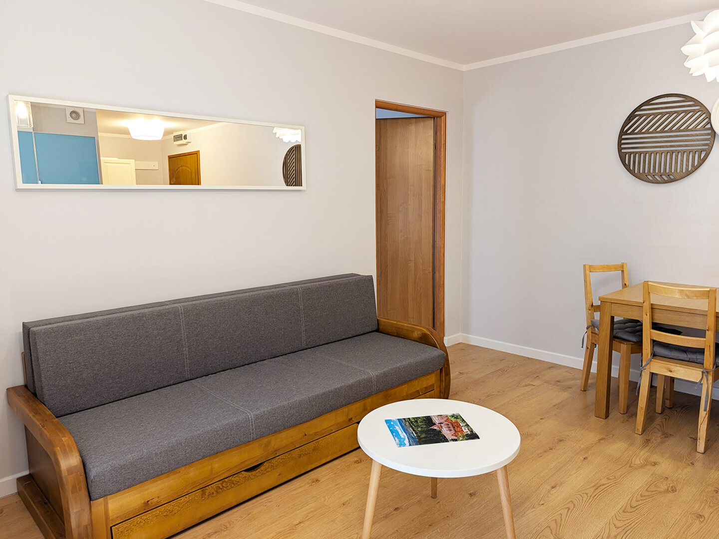 Apartment 28