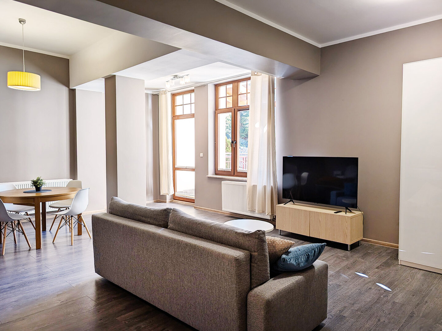 Apartment 16