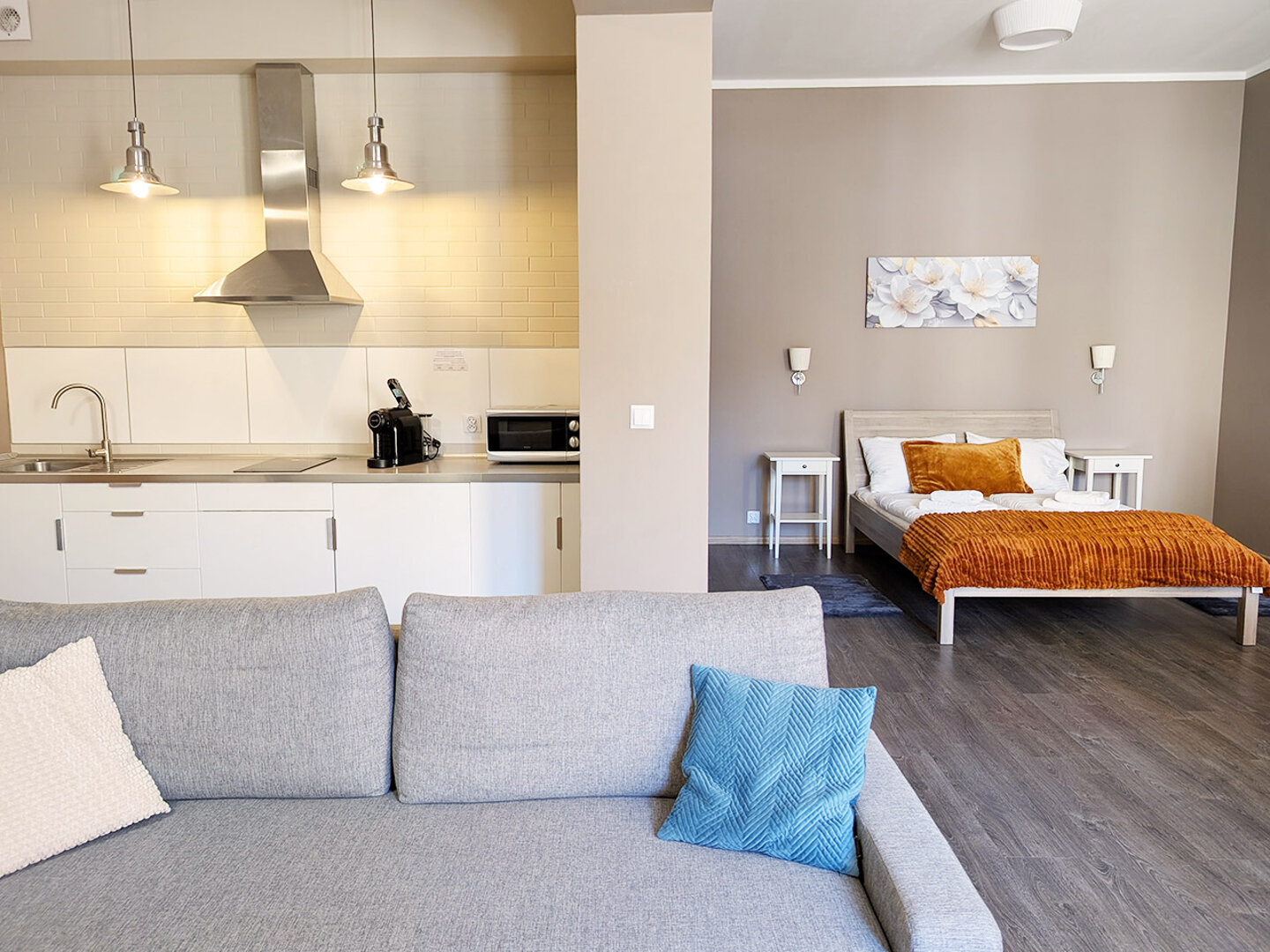 Apartment 16