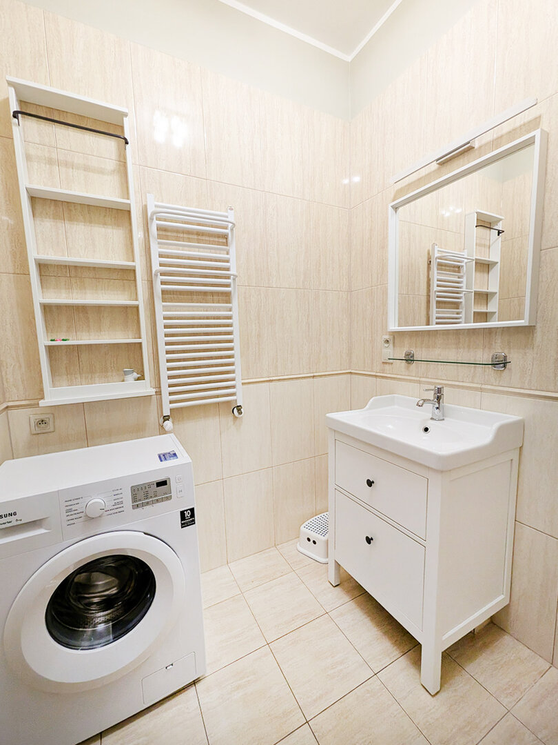 Apartment 24