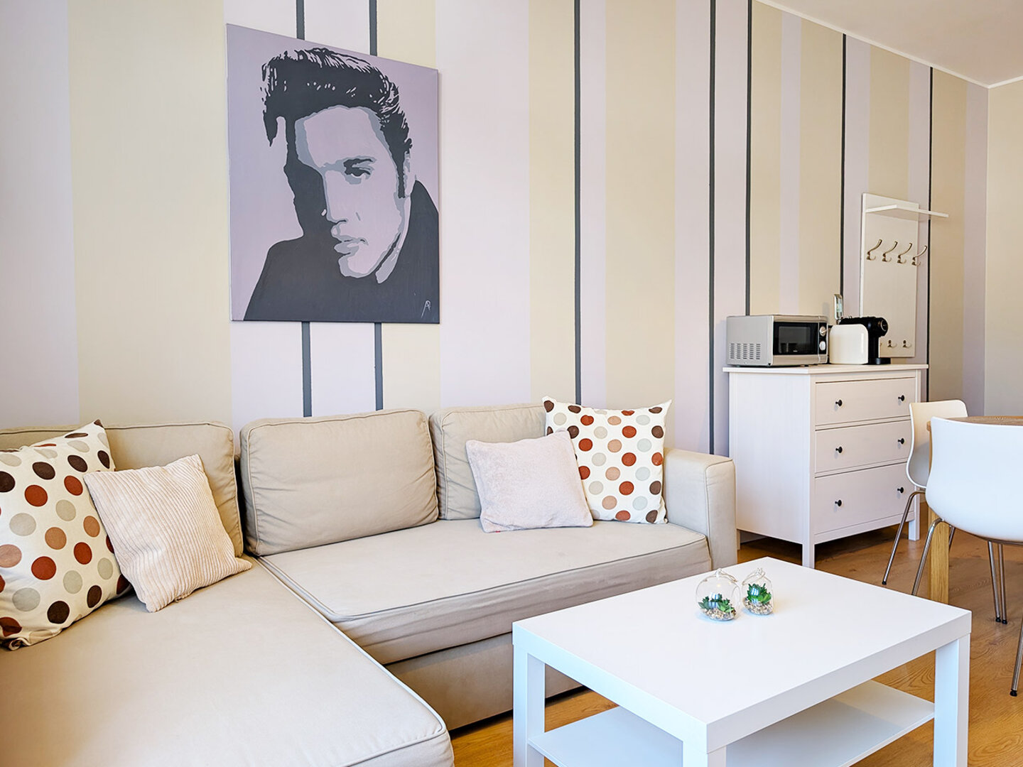 Apartment 22